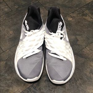 kyrie special edition shoes